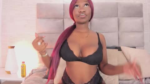 estefany online show from February 28, 4:49 am