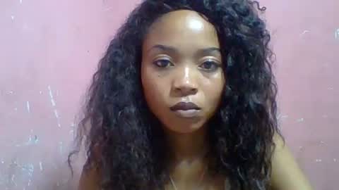 estelah20 online show from September 9, 1:33 pm