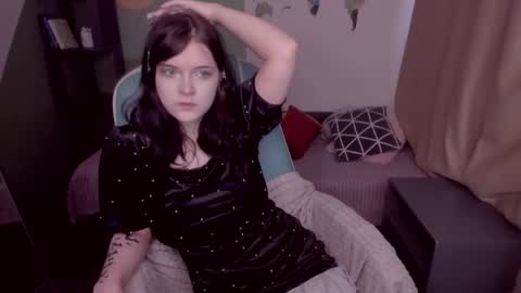 Ester  online show from April 19, 3:57 pm