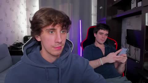 LOUIS online show from March 7, 1:18 pm