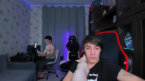 LOUIS online show from February 23, 11:25 pm