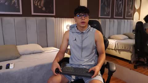 Snapshot of ethan_occonor chatting on October 7, 12:12 pm ethan_occonor online show from October 7, 12:12 pm