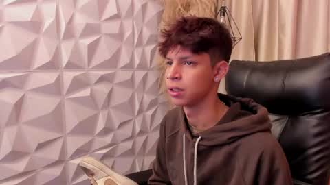 Ethan online show from July 28, 11:28 am