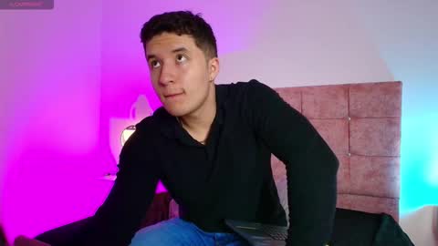 ethanconnor_ online show from March 19, 12:21 pm