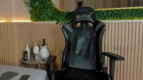 ethanlowell online show from February 12, 3:32 am