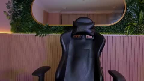 ethanlowell online show from January 15, 4:54 am