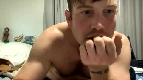 Snapshot of etphonehome369 chatting on October 16, 5:23 pm etphonehome369 online show from October 16, 5:23 pm