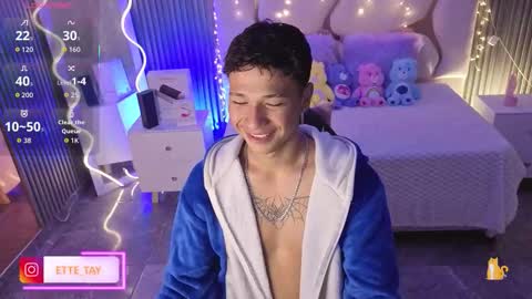 ette online show from January 9, 3:45 am