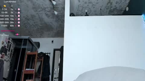 Snapshot of eurusholmes95 chatting on October 11, 5:56 am Alxandra online show from October 11, 5:56 am