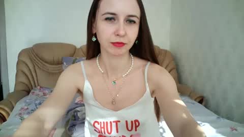 Snapshot of eva00186 chatting on February 12, 10:35 am eva00186 online show from February 12, 10:35 am