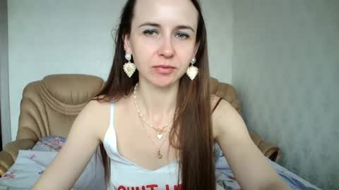 Snapshot of eva00186 chatting on February 4, 10:43 am eva00186 online show from February 4, 10:43 am
