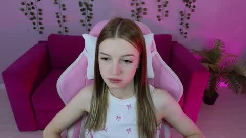 Eva online show from June 8, 1:28 am