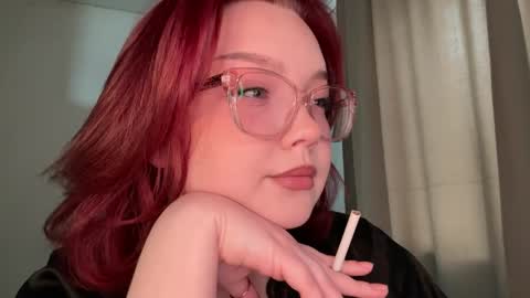 eva_kittenn online show from May 12, 1:42 pm