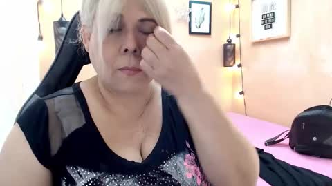 eva_love49 online show from November 6, 2:09 pm