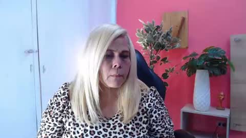 eva_love49 online show from July 6, 6:54 pm