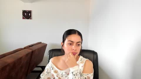 eva_monn online show from July 29, 4:40 pm