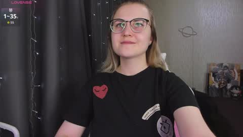 Eva online show from April 4, 2:46 pm