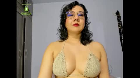 Eva online show from April 22, 9:44 pm