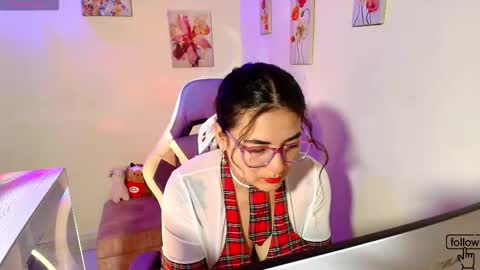 Eva  online show from November 11, 12:07 pm