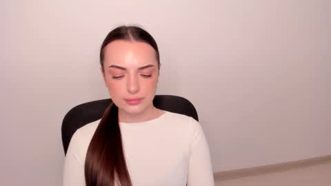 Eva online show from March 11, 5:46 pm