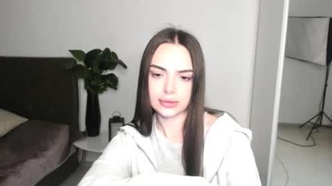 Eva online show from April 22, 6:26 pm