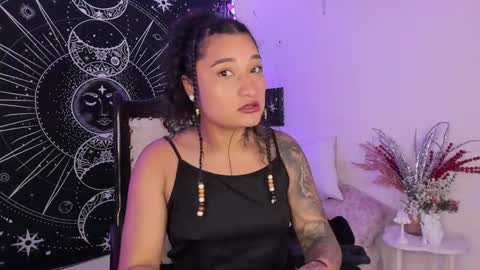 Eva  online show from February 14, 9:01 am