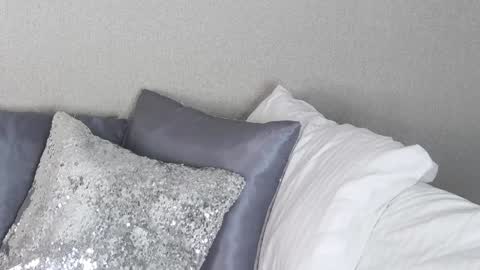 eva varnerr online show from January 1, 1:27 pm