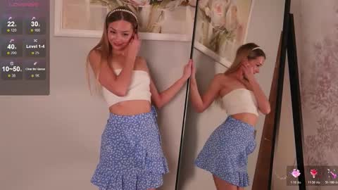 Hello Im Eva online show from November 28, 3:14 am