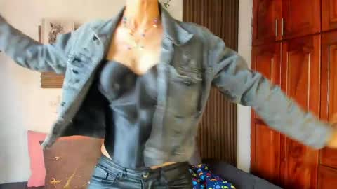 Eva online show from April 24, 2:19 pm