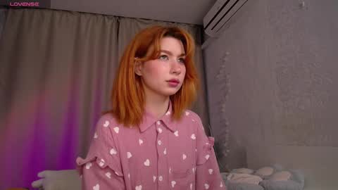 Snapshot of evaa_moonn_ chatting on September 14, 11:28 pm Eva online show from September 14, 11:28 pm