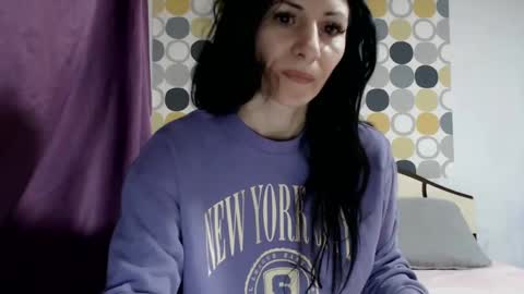Snapshot of evacrisxxx chatting on January 26, 2:56 am hornycrissyyourlove online show from January 26, 2:56 am