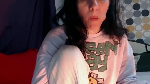 hornycrissyyourlove online show from November 20, 1:48 am