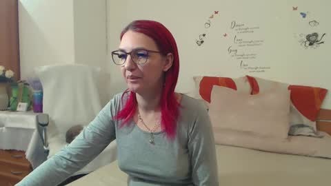 EvadesireONE online show from February 17, 2:06 pm