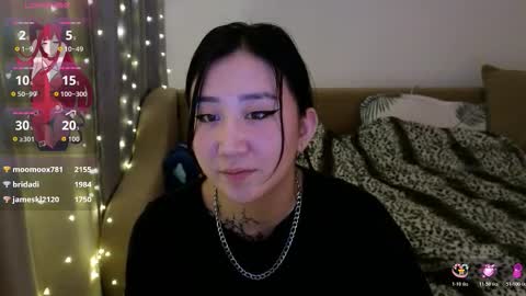 Eva online show from November 12, 7:49 pm