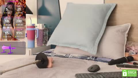 Evadne online show from January 13, 9:55 pm