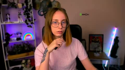 evalora online show from April 15, 7:38 pm