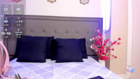 Eva online show from April 18, 1:57 pm