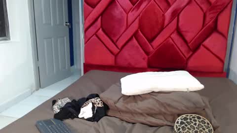 Eva Mills online show from February 16, 2:54 pm