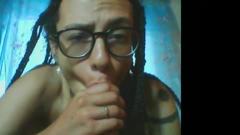 evan_smitt1 online show from April 15, 2:20 pm