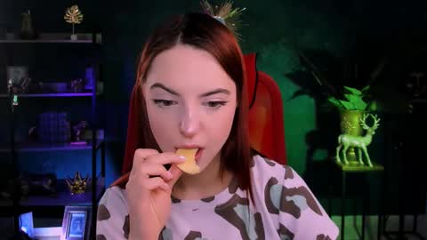 Eva  online show from January 17, 9:19 am