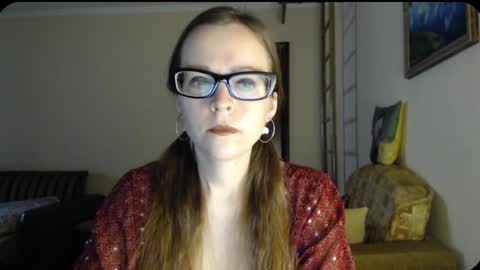 Snapshot of evangeline06 chatting on December 13, 8:41 am YourMistress online show from December 13, 8:41 am