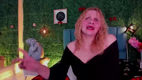  Evangelyne  online show from February 18, 7:57 pm