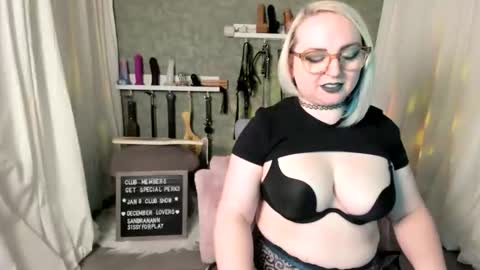 Evan Harlowe online show from January 10, 11:32 pm