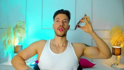 E V A N S online show from October 20, 10:15 pm