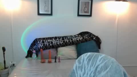 Evanssa lx online show from March 17, 4:23 pm