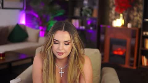 Eva online show from October 31, 5:02 pm