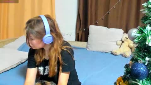 Eva online show from December 18, 1:45 am