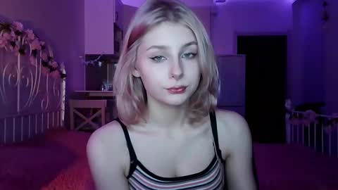 evecutess online show from March 7, 1:44 pm