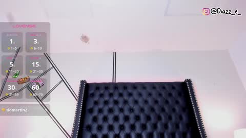 Snapshot of evelin_diaz_ chatting on March 7, 6:11 pm Evelin online show from March 7, 6:11 pm