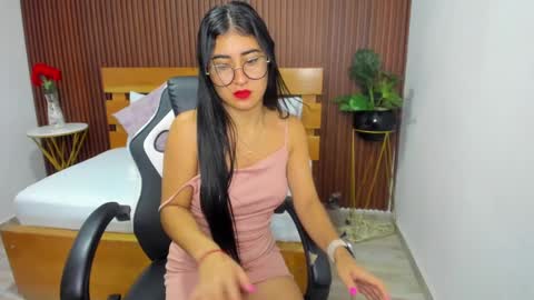 BELLA online show from March 8, 12:09 pm